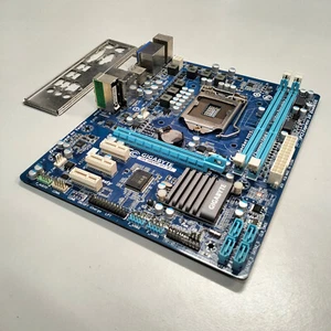 Chipset GIGABYTE MicroATX Socket LGA1155 H61 Express GA-H61M-D2-B3 rev. 1,0 - Imagen 1 de 15