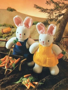 TOY/DOLL BABY BUNNY RABBITS KNITTING PATTERN DK 37CMS TALL COL PRINT - Picture 1 of 1