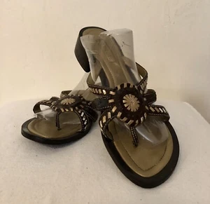 George Alana Women's Sandals T Strap Brown & Gold Slip On Size 9 - Picture 1 of 12