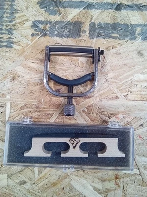 Radio Paige Banjo Capo y Snuffy Smith radio puente Foto 1 de 4