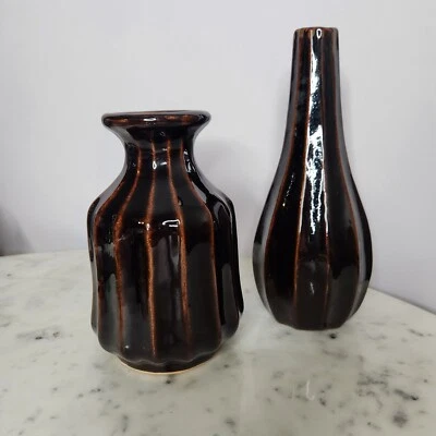 Juego de jarrones de cerámica MCM italianos de estudio par acanalado marrón decoración del hogar vintage Foto 1 de 4