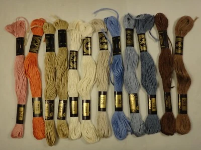 Lote de 12 novelos de fio bordado DMC 224 922 372 3033 799 932 931 839 840 ecru - Imagem 1 de 4