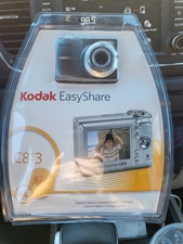 Kodak EasyShare C813 8.2MP Digital Camera Silver New Free Shipping