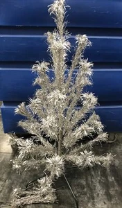 Vintage Pom Pom The Sparkler Aluminum Christmas Tree 4Ft w/box 30 branches - Picture 1 of 2
