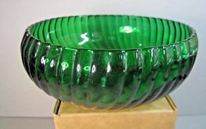 GREEN Emerald Forest Ribbed Swirl 6" Round bowl Anchor Hocking Glass Vintage Mid - Picture 1 of 5