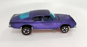 Hotwheels Redlines 1967 Barracuda Personalizada Interior Púrpura Dulce 16 1er Año Como Nuevo - Imagen 1 de 8