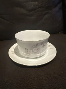 Johann Haviland Sweetheart Rose Round Gravy Bowl w/Attached Underplate Bavaria - Picture 1 of 11