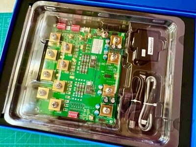 Kit de Evaluación Artesyn LGA80D, Salida 0.6-5.2V, 400W, con Adaptador USB I2C PMBus Foto 1 de 4