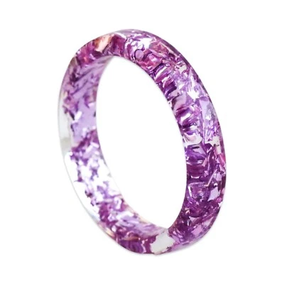 Anillo de resina inspirado en la naturaleza con escamas púrpuras, anillo delgado, banda de anillo transparente Foto 1 de 4