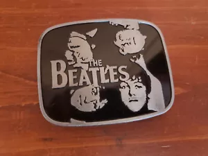 The Beatles Belt Buckle w/Black Enamel on Metal Great Condition - Foto 1 di 2