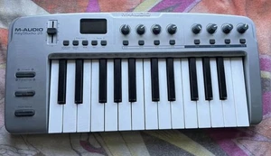 M-Audio KeyStudio 25 MIDI Keyboard Controller 2006 - 2007 - Silver Working - Picture 1 of 6