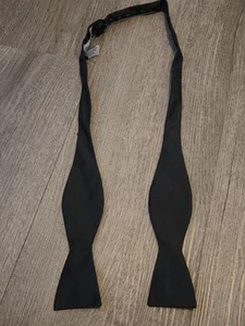 Mens Calvin Klein Self Tie Bow Tie Black - Picture 1 of 3