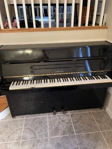 yamaha LU-11 T 501723 upright piano - Picture 1 of 4