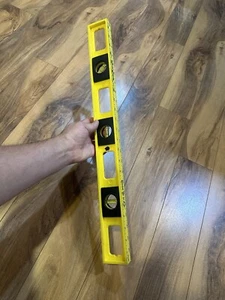 Mayes 24"Inch Polystyrene Level 3 Hi-Visibility Vials Carpenter Contractor USA - Picture 1 of 5