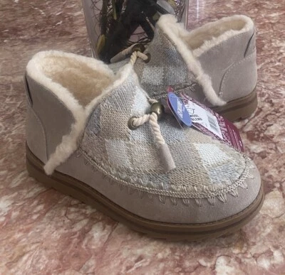 Nuevo Muk Luks Ziggy Wilshire Piedra Gamuza Lana Botines Zapatillas Talla 7.5, $70 Foto 1 de 4