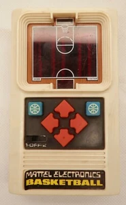 Juego electrónico de bolsillo portátil de baloncesto Mattel Electronics vintage c.1978 - Imagen 1 de 2