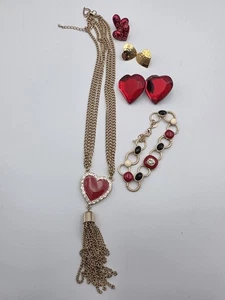 Vintage 80s 90s Estate Mixed Costume Jewelry Lot Gold Tone Enamel Hearts - Picture 1 of 7