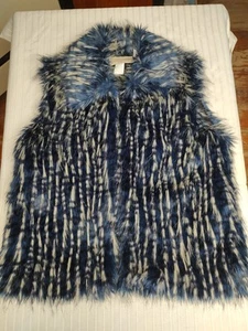 Painted Pony Luxe blue black & Beige USA vest furry faux fur Size Medium - Picture 1 of 3