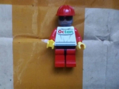 Lego Mini Figura Rojo Coche de Carreras Casco de Conductor Foto 1 de 2