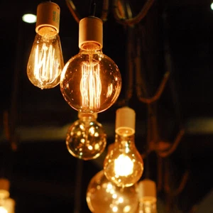 Retro Style Edison Bulbs 40W B22 Bayonet Cap BC Vintage Filament Light Bulb 220V - Picture 1 of 34
