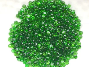 1.00 mm 100 pcs Round Natural Chrome Green Diopside {Flawless-VVS} - Picture 1 of 1