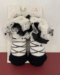 TODOS ☆ BABY SOCKS ☆ Black and White Frilly Lace - 6 - 12 Months
