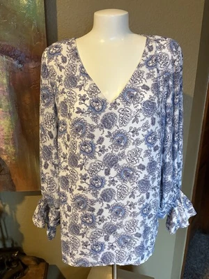 Vince Camuto Blouse Size XL Floral Cottage Balloon Sleeve Chiffon Blue     [PT7] - Image 1 of 4