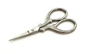1 PC Vintage Stainless Steel Sewing Scissors High Quality Fabric & Embroidery - Picture 1 of 1