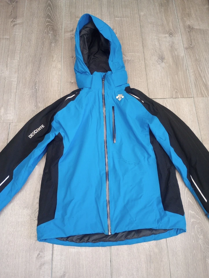 Descente Ski Jacket 3D Motion Size USA LARGE FLAWS READ 👇 - Image 1 of 4