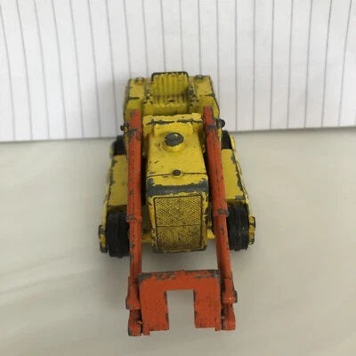 Matchbox KingSize K-9 Caterpillar Excavator, 1970, no scoop/bucket pit - Image 1 of 4
