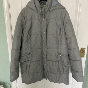 Ladies Coat Size 16 - Picture 1 of 4