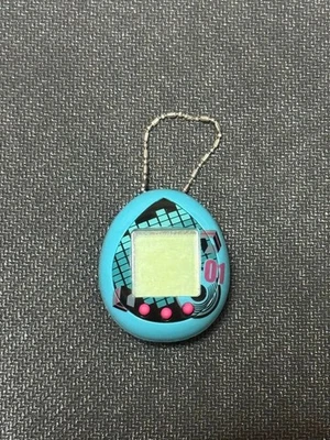 Personajes de Tamagotchi Piapro Tamagotchi Hatsune Mikutchi Cyber iku Japón Foto 1 de 2