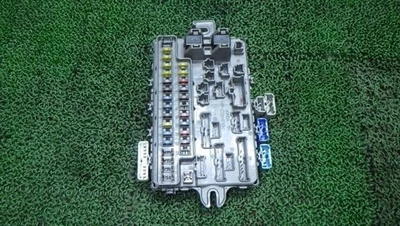 HONDA Life 1999 GF-JB1 Fuse Box 38200S2K003 [Used] [PA108123371] - Image 1 of 3