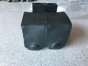 c Dual Cartridge Pouch With Tek-Lok Belt Clip Holds 2 34220 - Picture 1 of 7