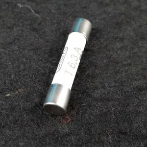 SIBA New 6.3A T6.3A H500V Ceramic Tube Time-Lag Cylindrical Fuse - Picture 1 of 3