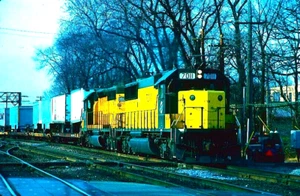 ORIGINAL KODACHROME SLIDE CHICAGO & NORTHWESTERN SD-50 #7011 CHICAGO, IL 12/2/90 - Picture 1 of 1