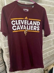 Camisa Adidas Cleveland Cavaliers NBA para Hombre Mangas Cortas Talla S NUEVA - Imagen 1 de 1
