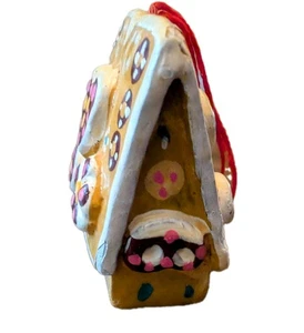 Casa di Pan di Zenzero con Finestre Cuore Decorazione Natalizia 2,75" - Foto 1 di 7