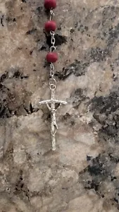 Blessed Pope Francis Rosary In Red w/ Medallions & Crucifix Italy Vatican 2012 - Picture 1 of 10
