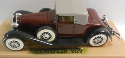 Solido 1/43 Scale Metal Model - SO231 CORD L 29 55 RED/GREY - Image 1 of 2