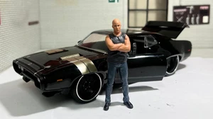1:24 Scale Resin Figure Only Similar to Dom Vin Diesel Fast & Furious AD76426 - Picture 1 of 6