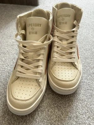 Tênis Superdry Vegan Basket Lux Trainers tamanho 4 feminino - Imagem 1 de 4