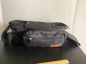 Organizador universal para cochecito Momcozy negro fácil de limpiar aislado - Imagen 1 de 8