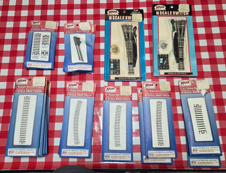 Atlas Model Railroad CHOICE Track Bumpers Left Switch Right Switch N Scale - Image 1 of 1