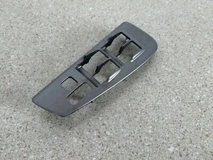 Interruptor de ventana eléctrica Toyota Matrix Driver Maste 2003-2008 bisel gris OEM - Imagen 1 de 4