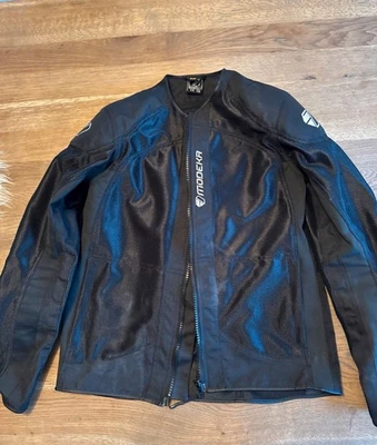 Motoradjacke Gr.S Zu Verkaufen - Bild 1 von 4