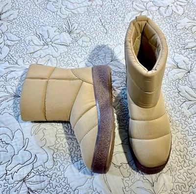 💥Bota acogedora resistente al agua Madewell The Toasty Puffer ~ excedente de oliva ~ talla 6 Foto 1 de 4