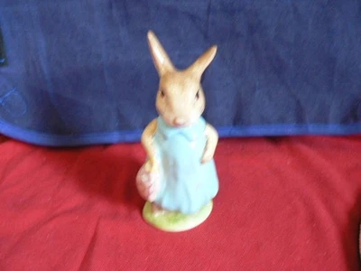 Beswick Beatrix Potter Mrs FLOPSY BUNNY Bp2a gold oval - Image 1 of 4