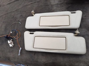 Schminkspiegel beleuchtet creme beige Mercedes-Benz W124 W 124, 190 W201 - Bild 1 von 12