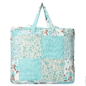 Cozelle Printed Patchwork Quilt with Tote - King - Picture 1 of 4